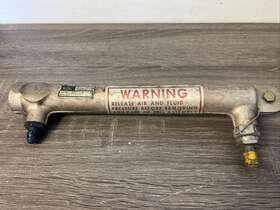 1281033-1 Cessna Accumulator Actuator Assy. P/n