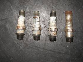 Champion 38e 40e Ceramic Aircraft Spark Plug Set 4 Rem Rhm Vintage