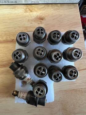 C263 Champion Vintage Aviation C26 Spark Plugs Set Of 14 Cleaned And Tested