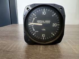 22-993-02-1a Garwin Inc. Cessna Vertical Speed Indicator P/n 5-1392-n2