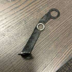 145-42301-24 Navion Left Front Engine Baffle Bracket P/n