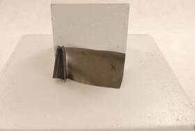 P&wc 3054815-01 P&wc Jt15d Fan Blade Bird Strike Aviation Collectible P/n