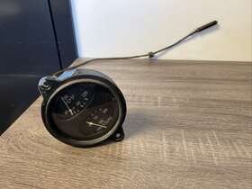 105850 Stewart Warner Oil Temp And Pressure Gauge P/n