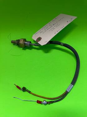 334-z Stewart Warner Stewart-warner Oil Sender With Baniet Plug And Wiring P/n Used Aircraft