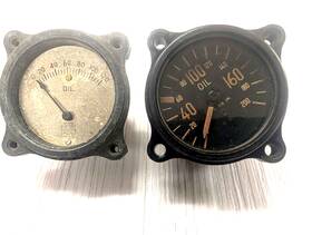 U.s. Guage Co. & Manning Maxwell & Moore Inc. 6710-17 Vintage Aircraft Oil Pressure Guages Pair