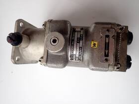 Pf9-713-10-bc Vickers Pf9-713-10 Hydraulic Pump Vintage Aircraft 1000 Psi 1950s-1970s