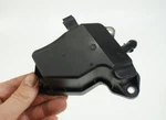 08-2012 Mercedes ML350 C300 Engine Oil Air Separator Cover Crankcase Vent. Fixed Price $38.83.