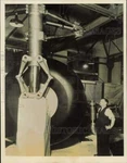 1941 Press Photo Giant Landing Gear For B-19 Plane Beside Worker, Cleveland. Fixed Price $24.99.