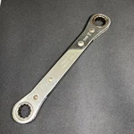 Snap-on Tools R1820A 9/16" X 5/8 Double End 12 Point Ratchet Wrench Usa. Fixed Price $24.99.