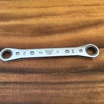 Snap-on 9/16" 5/8" 12 Point Ratcheting Box Wrench Double End R1820. Fixed Price $19.91.